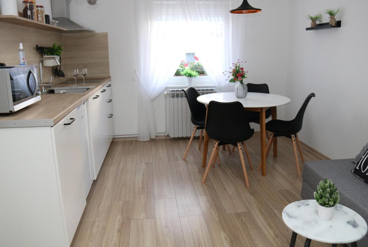Apartman Relax Dakovo Exterior foto